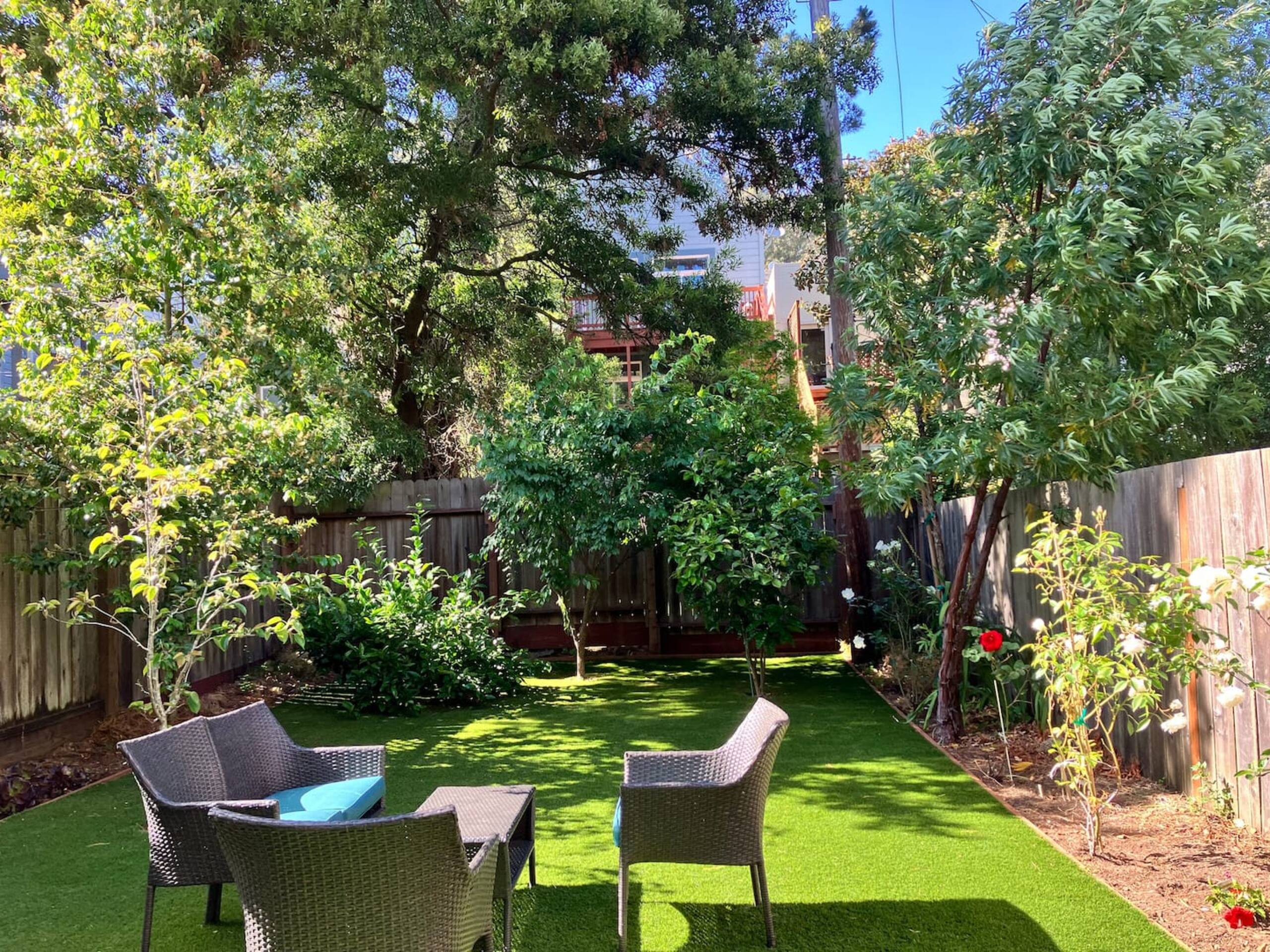 Home in San Francisco · ★5.0 · 5 bedrooms · 5 beds · 1.5 baths - Image 46