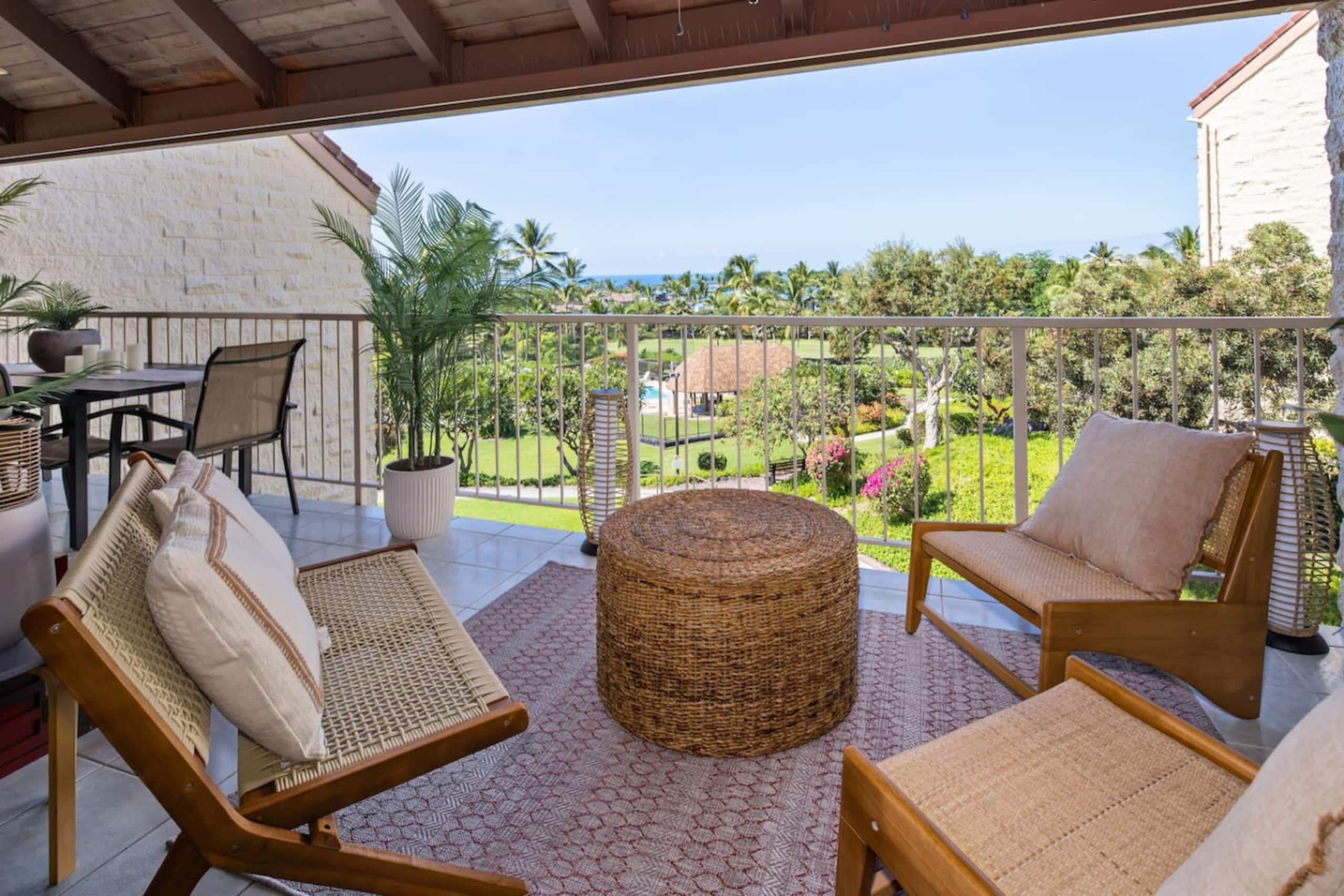 Condo in Kailua-Kona · ★4.89 · 3 bedrooms · 4 beds · 3 baths - Image 47