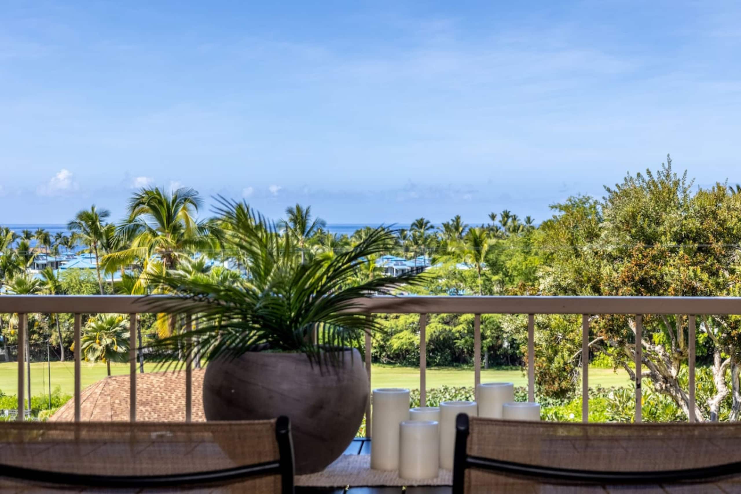 Condo in Kailua-Kona · ★4.89 · 3 bedrooms · 4 beds · 3 baths - Image 53