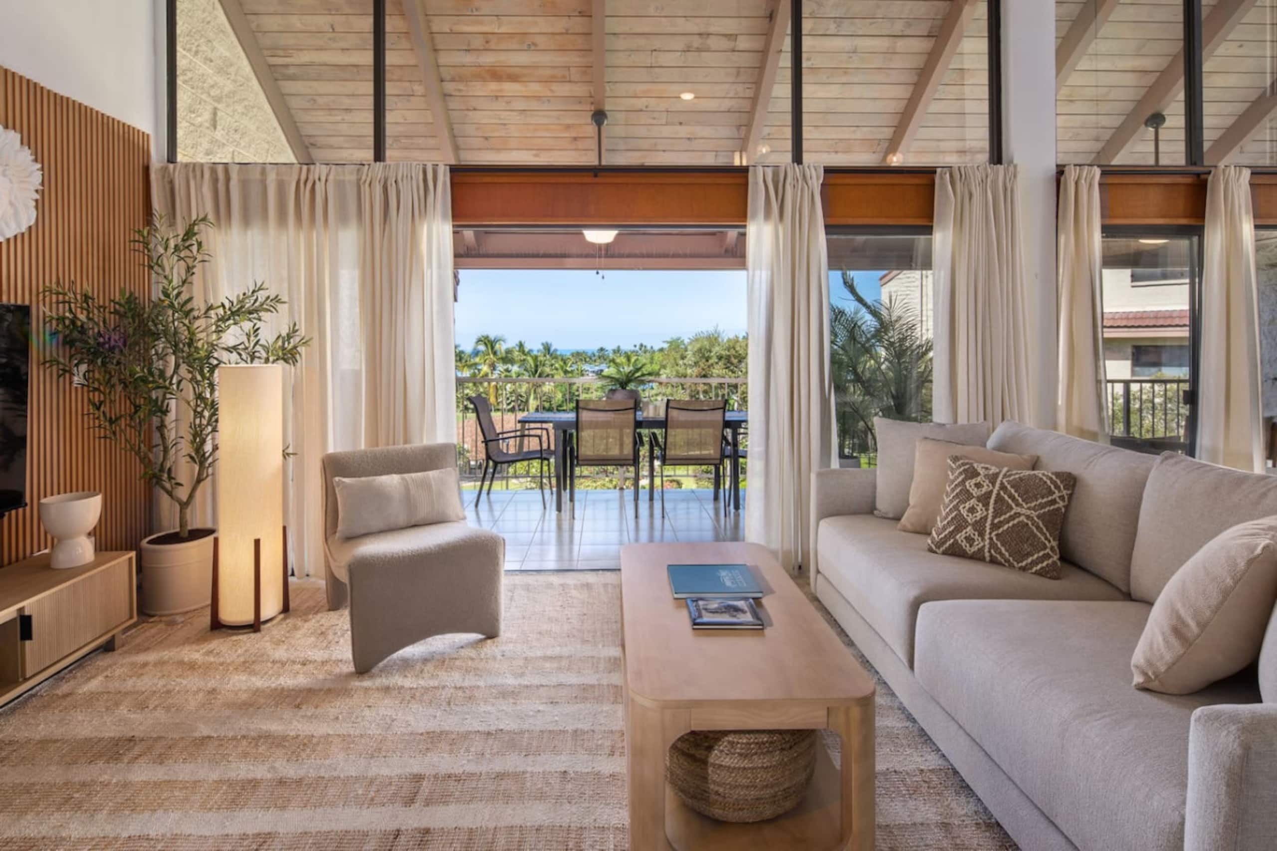 Condo in Kailua-Kona · ★4.89 · 3 bedrooms · 4 beds · 3 baths - Image 2