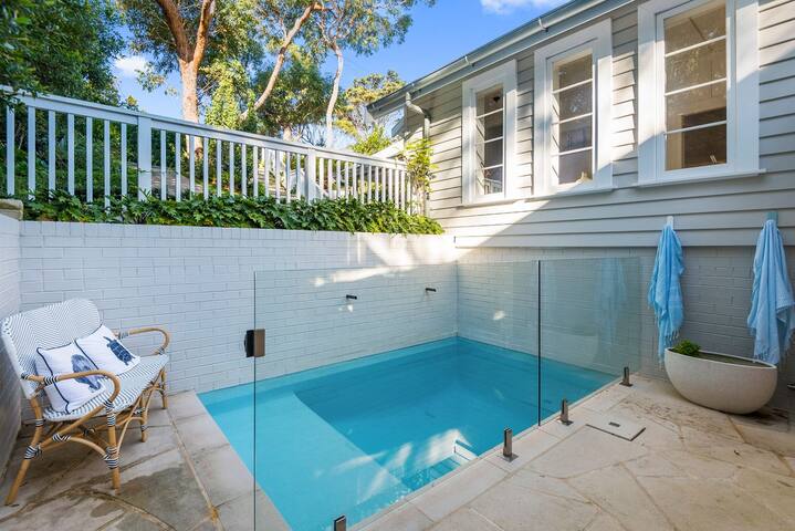 Sapphire by Palm Beach Holiday Rentals gallery image 3