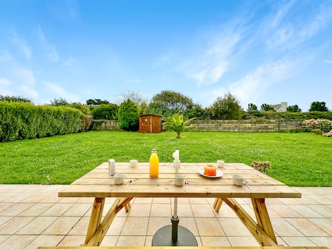 *Lagadenn* nice 4-bedroom house, terrace, enclosed garden