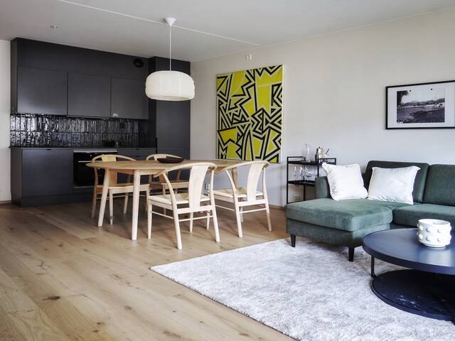 Brand new 3 BR urban condo in central Oslo 970 ft2 gallery image 2