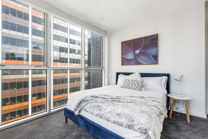 Penthouse on William – 4Br 3Bath – Sleeps 8 gallery image 5