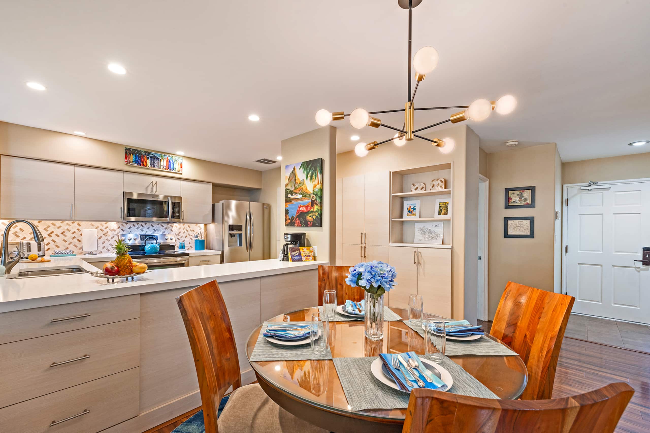 Kaanapali Royal Q202 Modern 2BD Near Beach wPool - Image 10