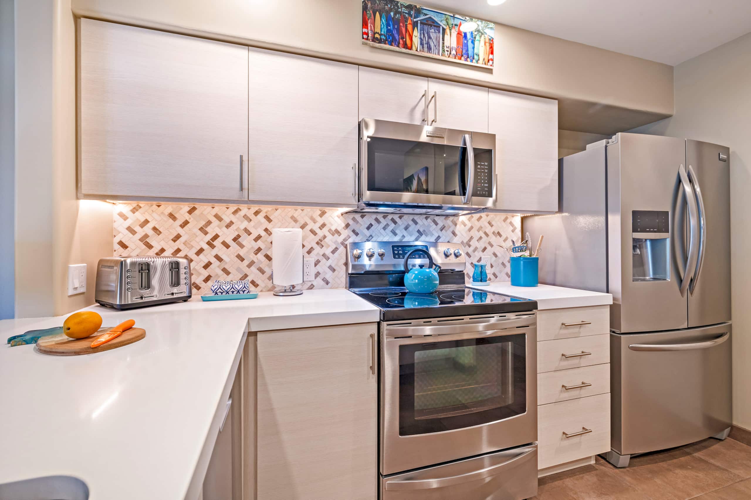Kaanapali Royal Q202 Modern 2BD Near Beach wPool - Image 13