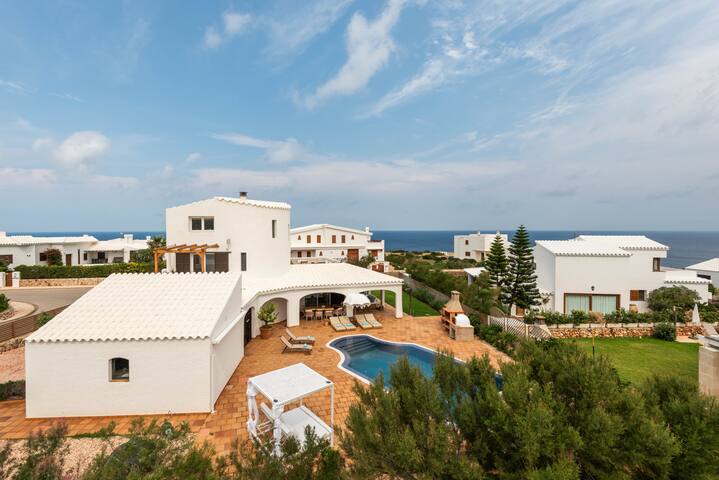 Kistine 4 bedroom villa, Cala Morell gallery image 5