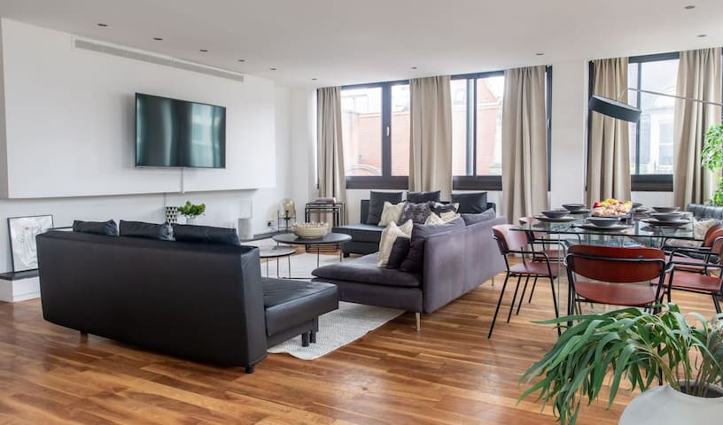 Huge Apartment on Oxford Street- Central London