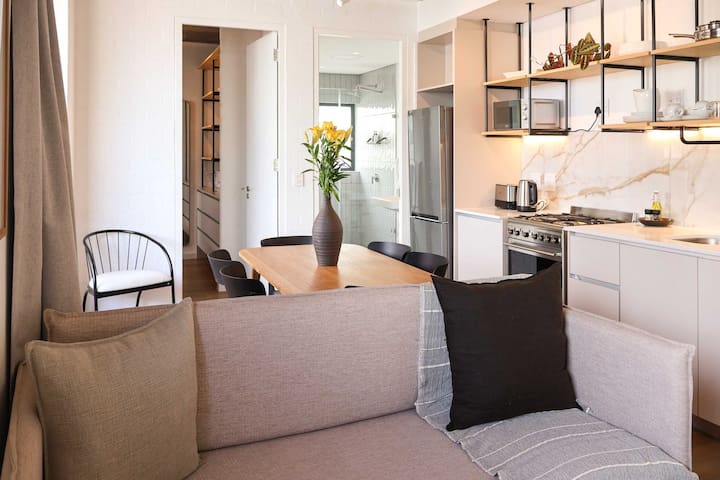 Serene 2BR Sea Point Apt | Pool & Ocean Haven
