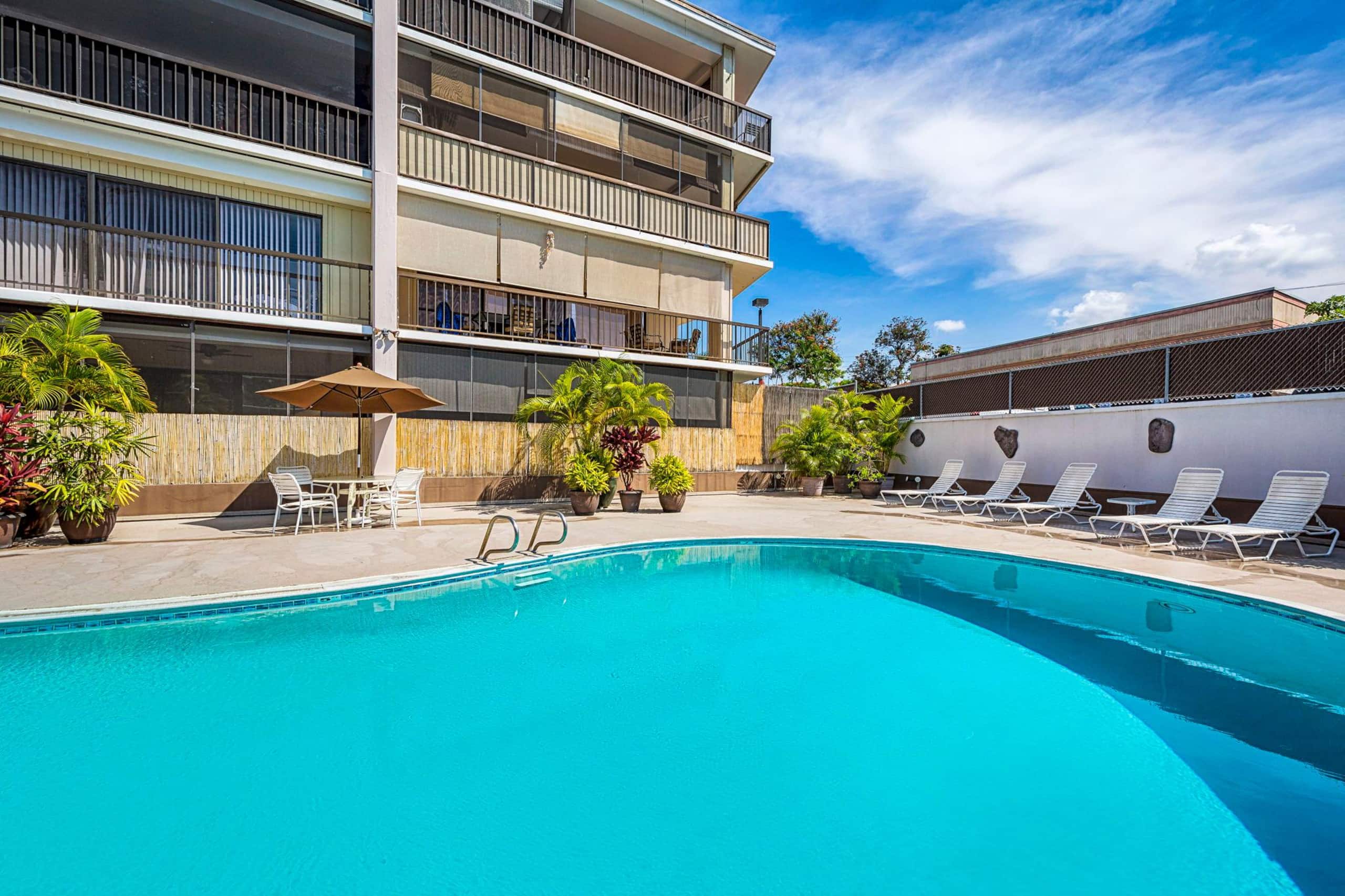 Condo in Kailua-Kona · ★4.7 · 1 bedroom · 2 beds · 1 private bath - Image 25