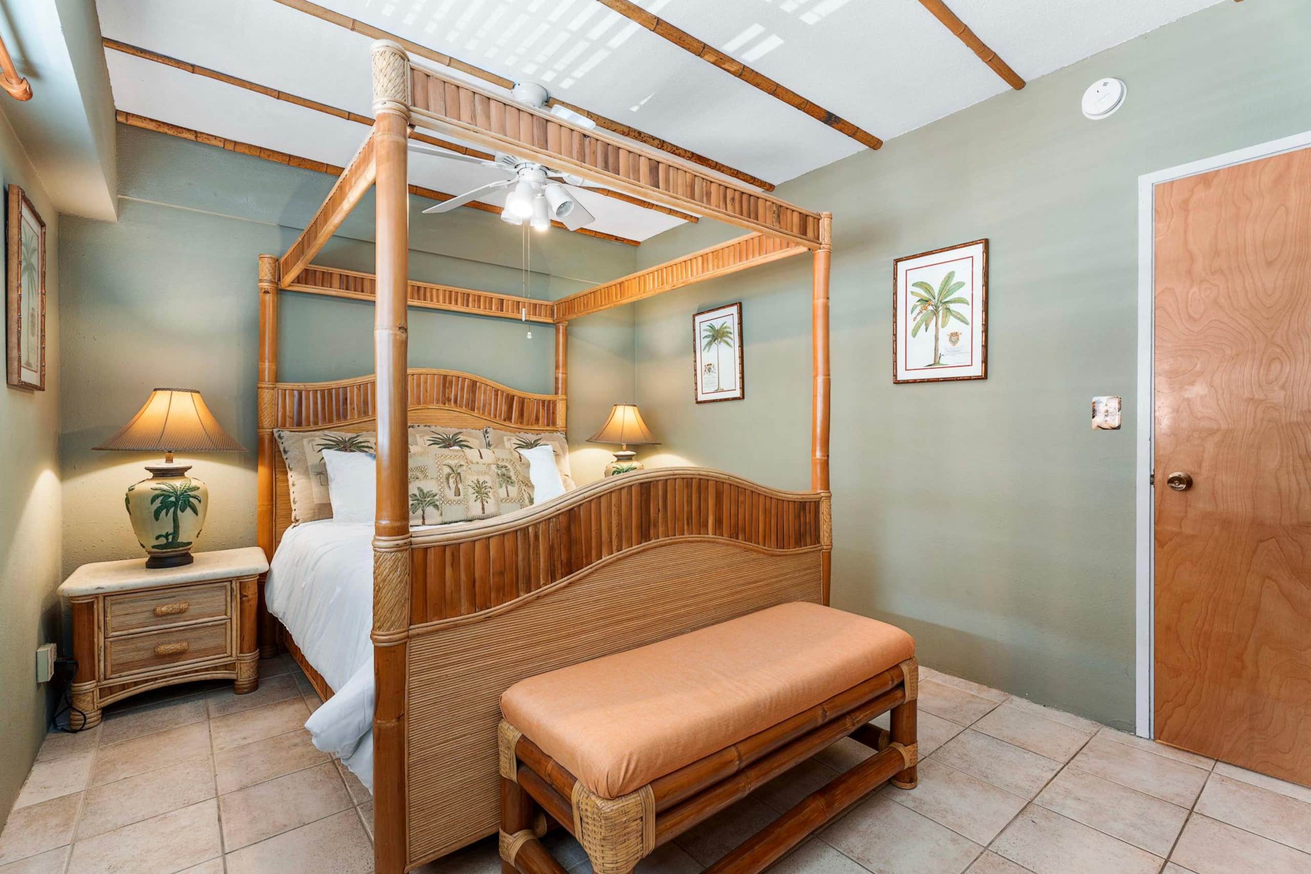 Condo in Kailua-Kona · ★4.7 · 1 bedroom · 2 beds · 1 private bath - Image 14