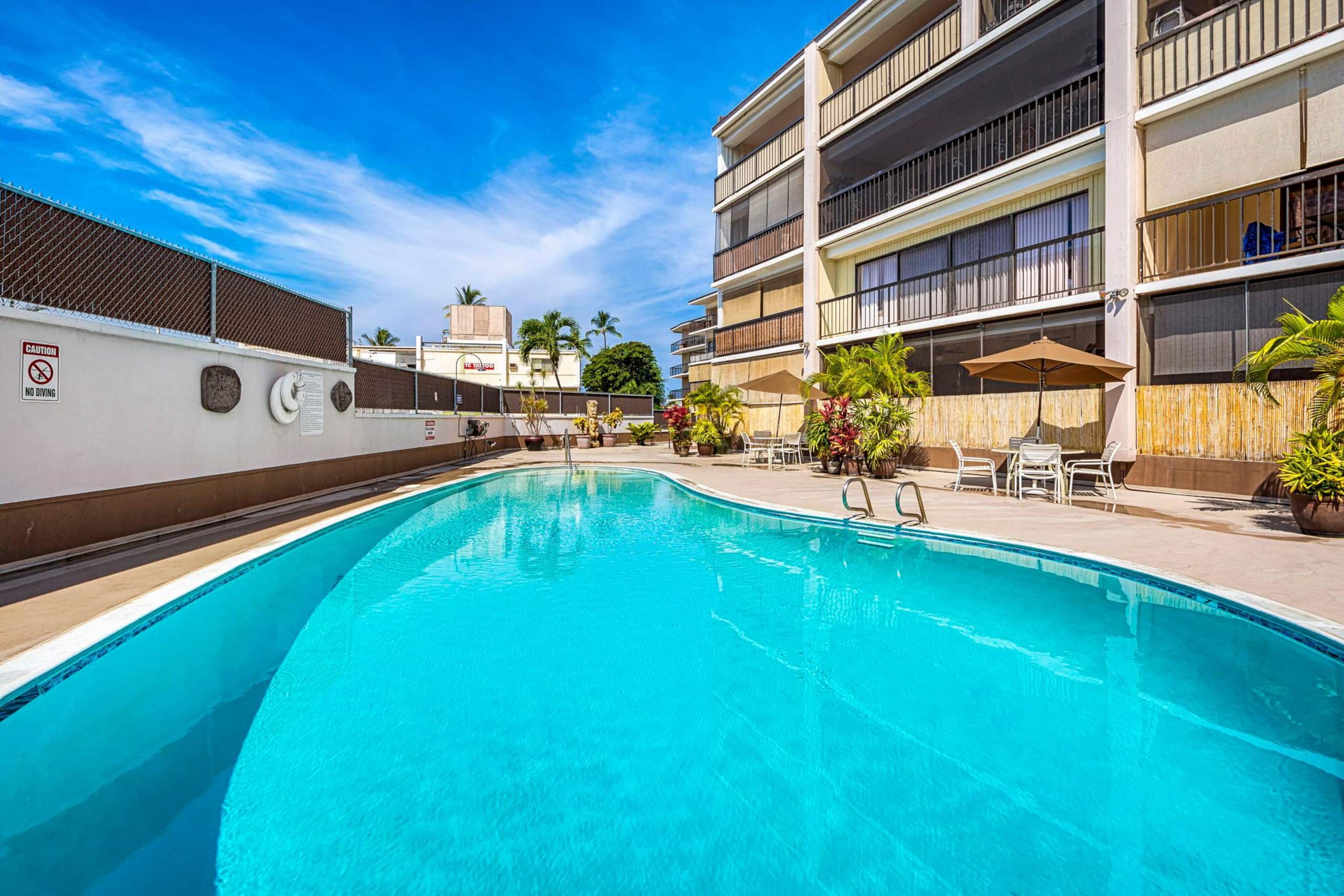 Condo in Kailua-Kona · ★4.7 · 1 bedroom · 2 beds · 1 private bath - Image 20