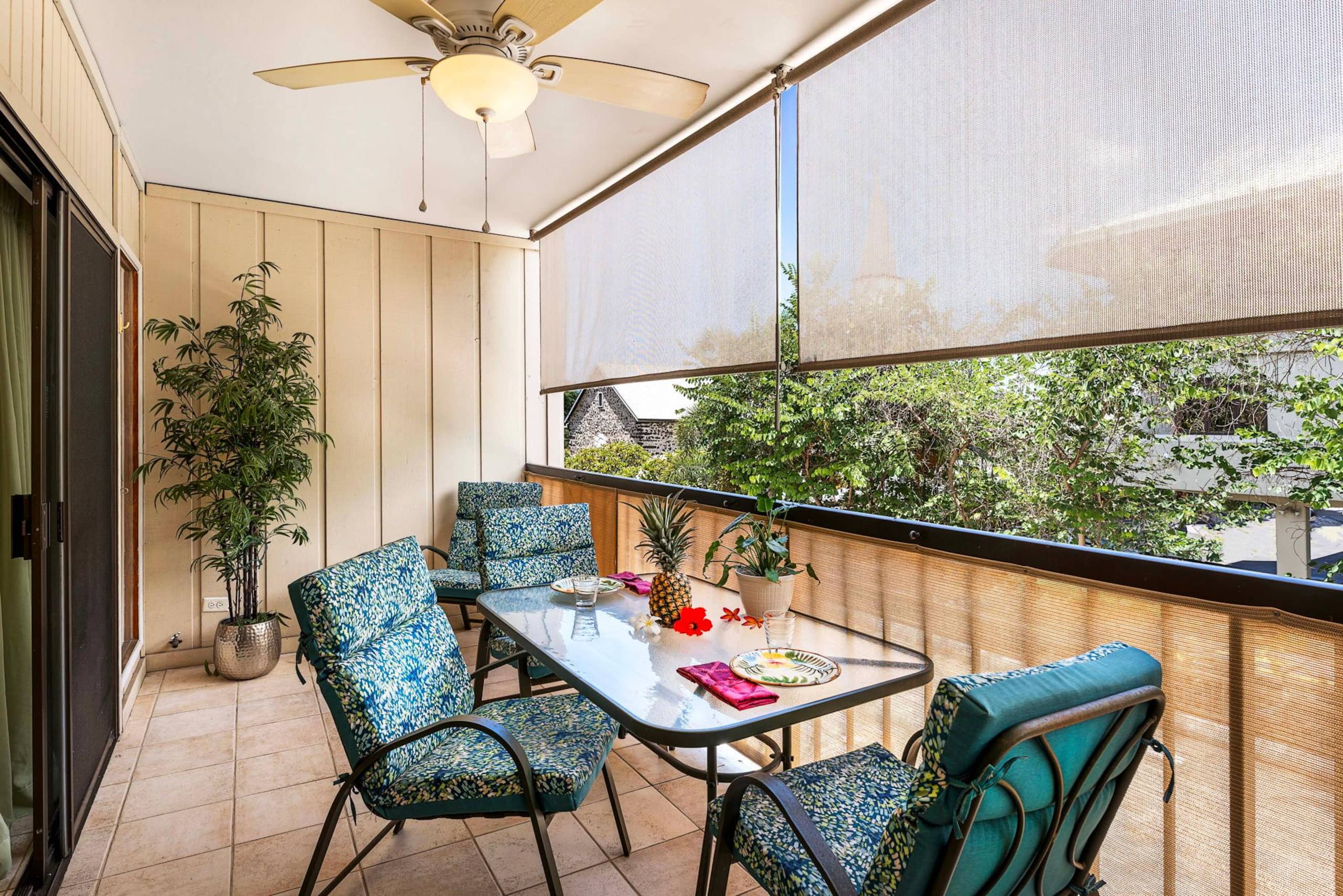 Condo in Kailua-Kona · ★4.7 · 1 bedroom · 2 beds · 1 private bath - Image 3