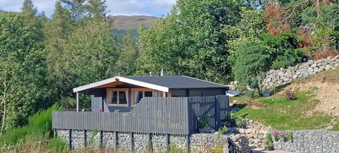 Successful Airbnb property: Fairvine Cabin/Fort Augustus/Mtn View/Pet Friendly in Boleskine And Abertarff