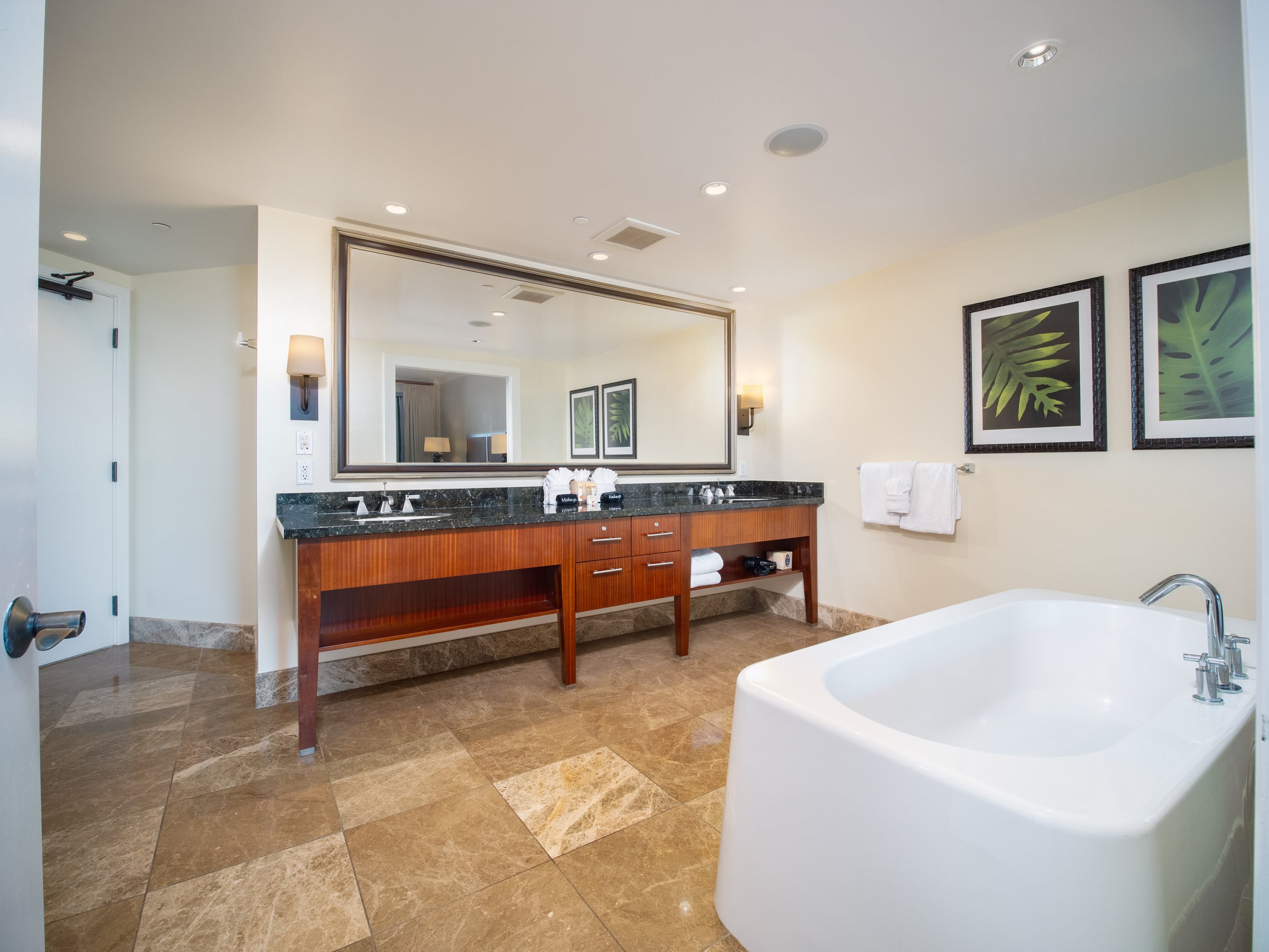 Home in Lahaina · ★4.75 · 3 bedrooms · 4 beds · 3 baths - Image 22