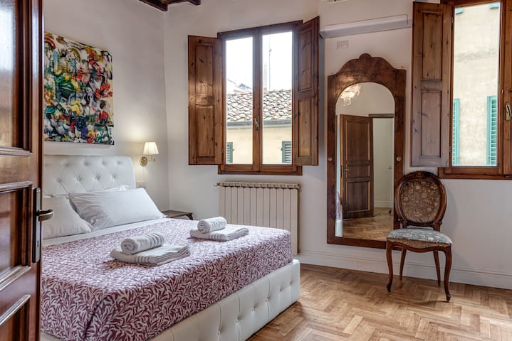 Irene and Elena House – Florence