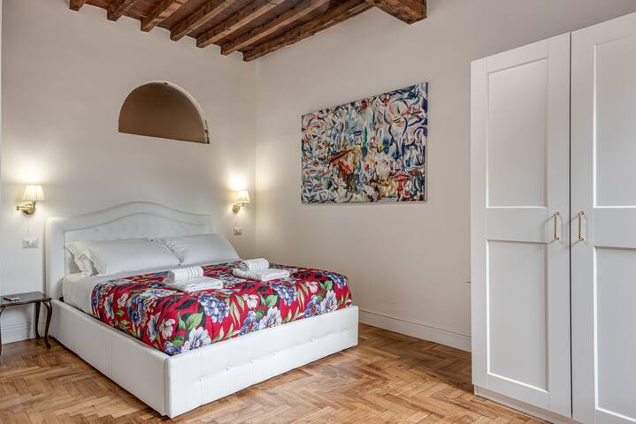 Irene and Elena House – Florence gallery image 3