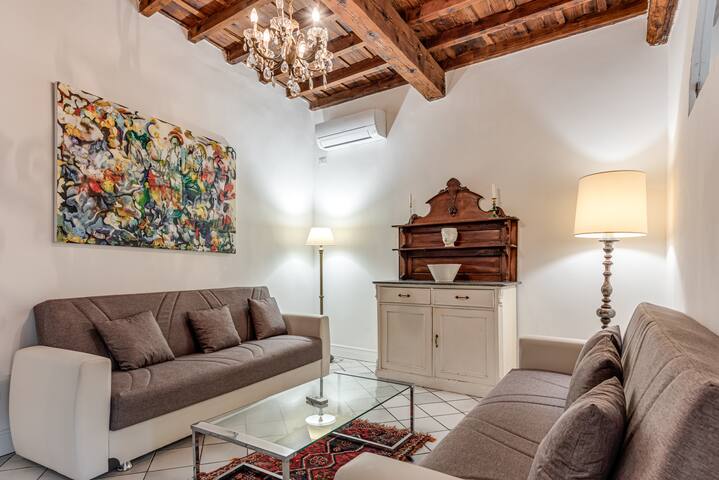 Irene and Elena House – Florence gallery image 4