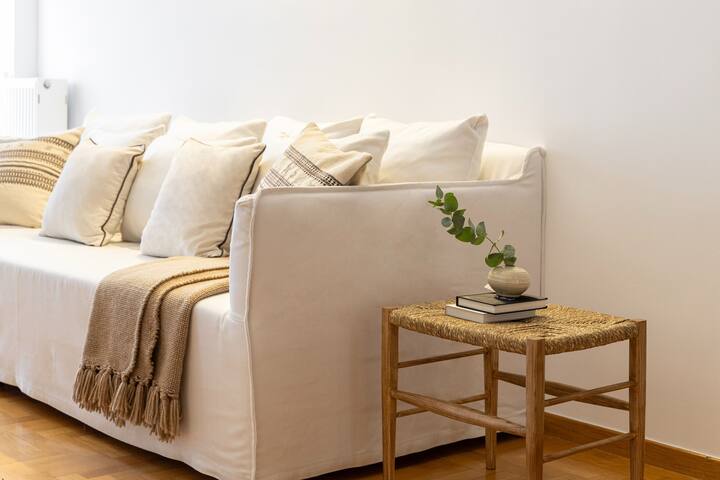 Acropolis Museum Retreat – 2 Bedroom Apartment gallery image 3