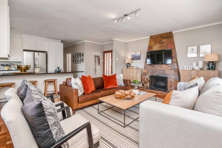 Vredehoek Home with Pool & Table Mountain Views gallery image 3