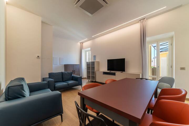 3-Bedroom flat near the Colosseum
