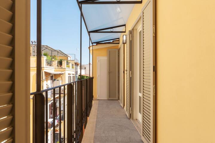 3-Bedroom flat near the Colosseum gallery image 5