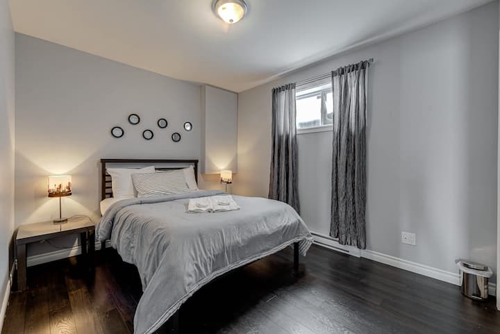 Сива спалня – двойно легло