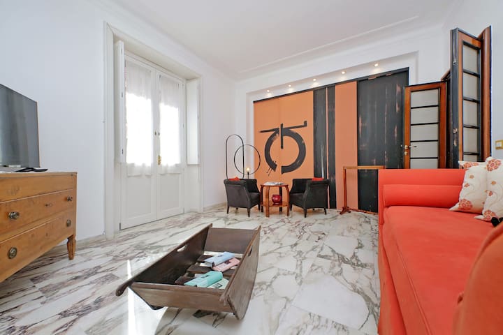 4BNB – Spacious Gracchi Apartment