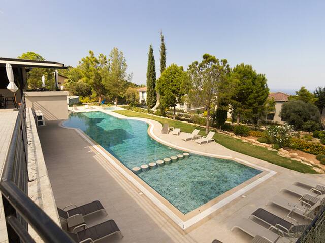 Travelmax - HolidayKeys managed Airbnb listing 1