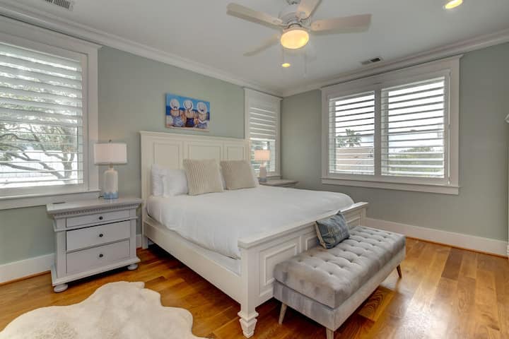 Second floor King bedroom with ensuite bathroom