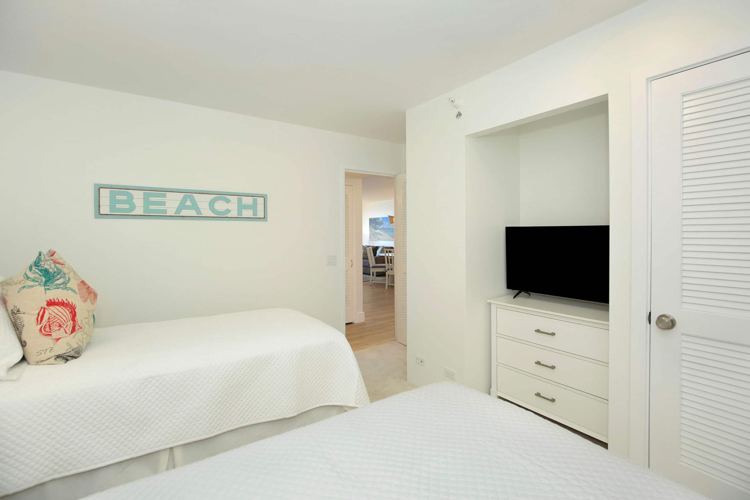 Luxury full ocean view at Waikiki Beach Tower 2003 - Image 23