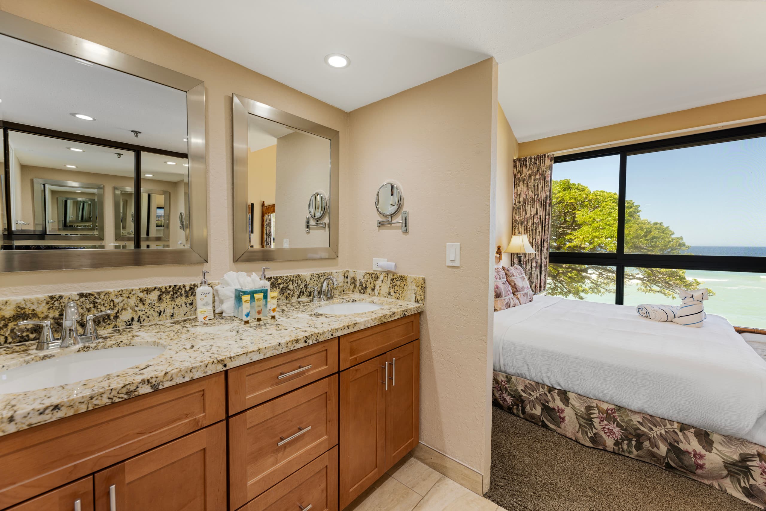 Home in Lahaina · ★4.95 · 3 bedrooms · 5 beds · 2 private baths - Image 38