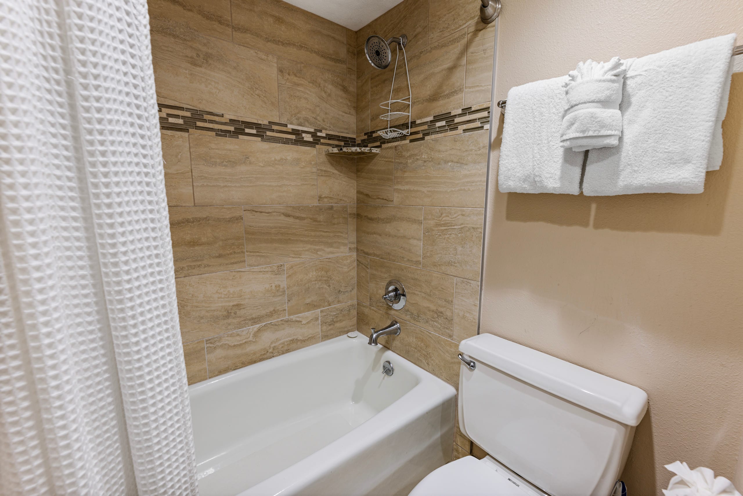 Home in Lahaina · ★4.95 · 3 bedrooms · 5 beds · 2 private baths - Image 48
