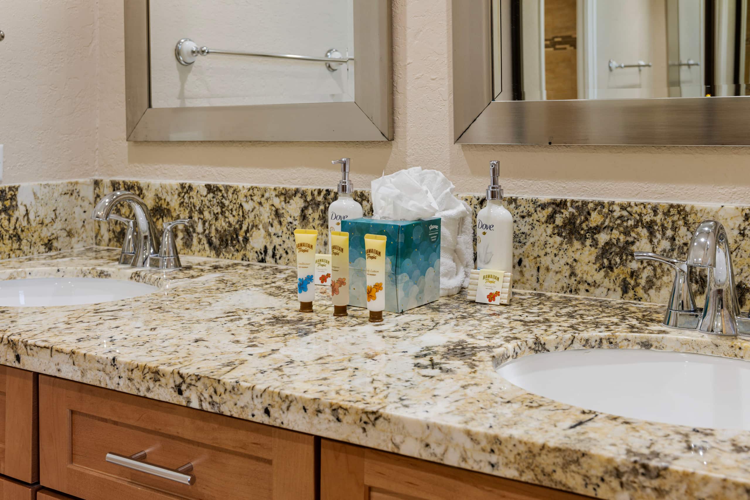 Home in Lahaina · ★4.95 · 3 bedrooms · 5 beds · 2 private baths - Image 40