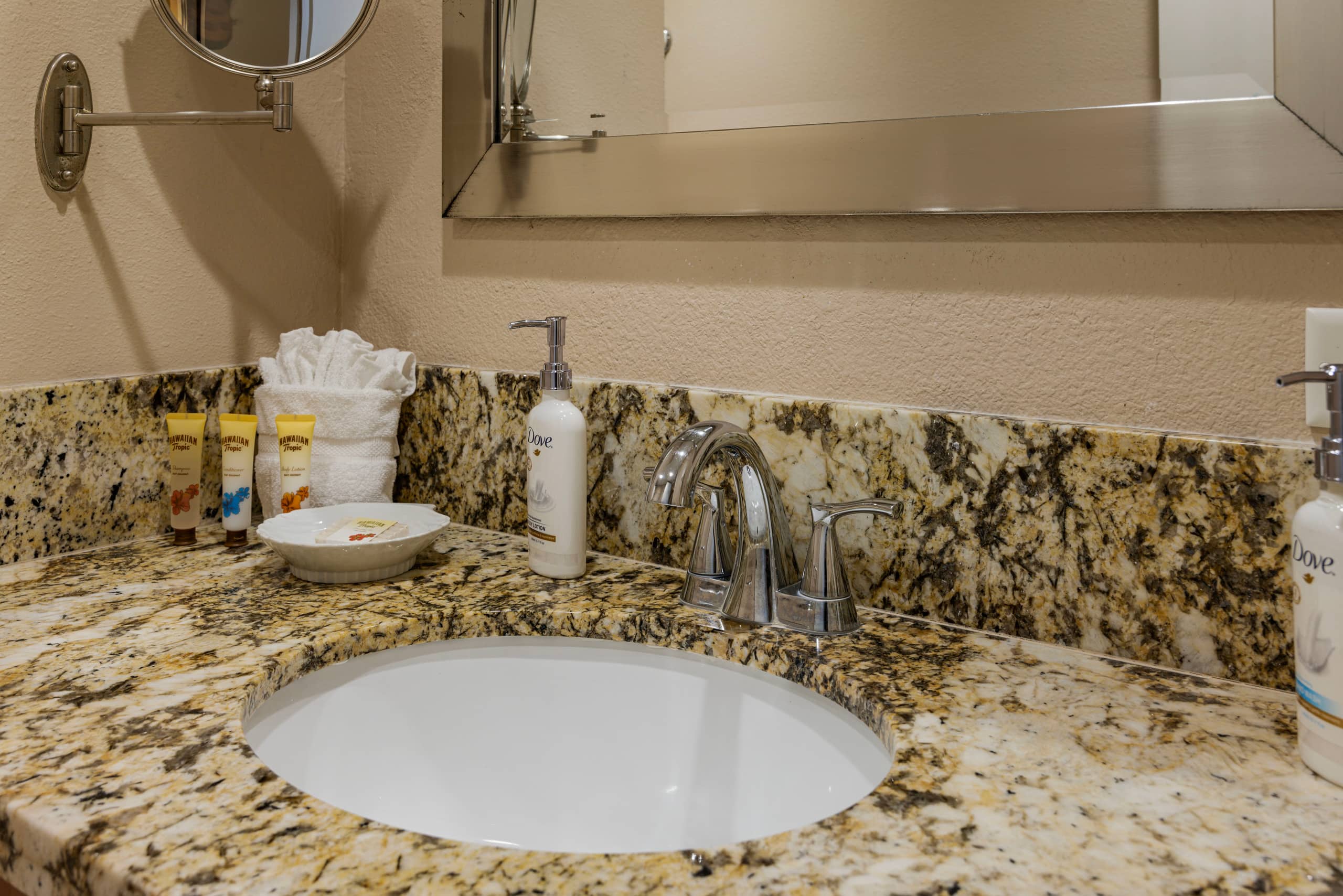 Home in Lahaina · ★4.95 · 3 bedrooms · 5 beds · 2 private baths - Image 47