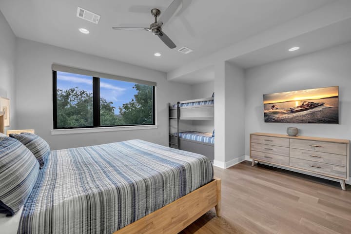 Chumba cha 3 cha kulala: Kitanda aina ya King na Twin Bunk