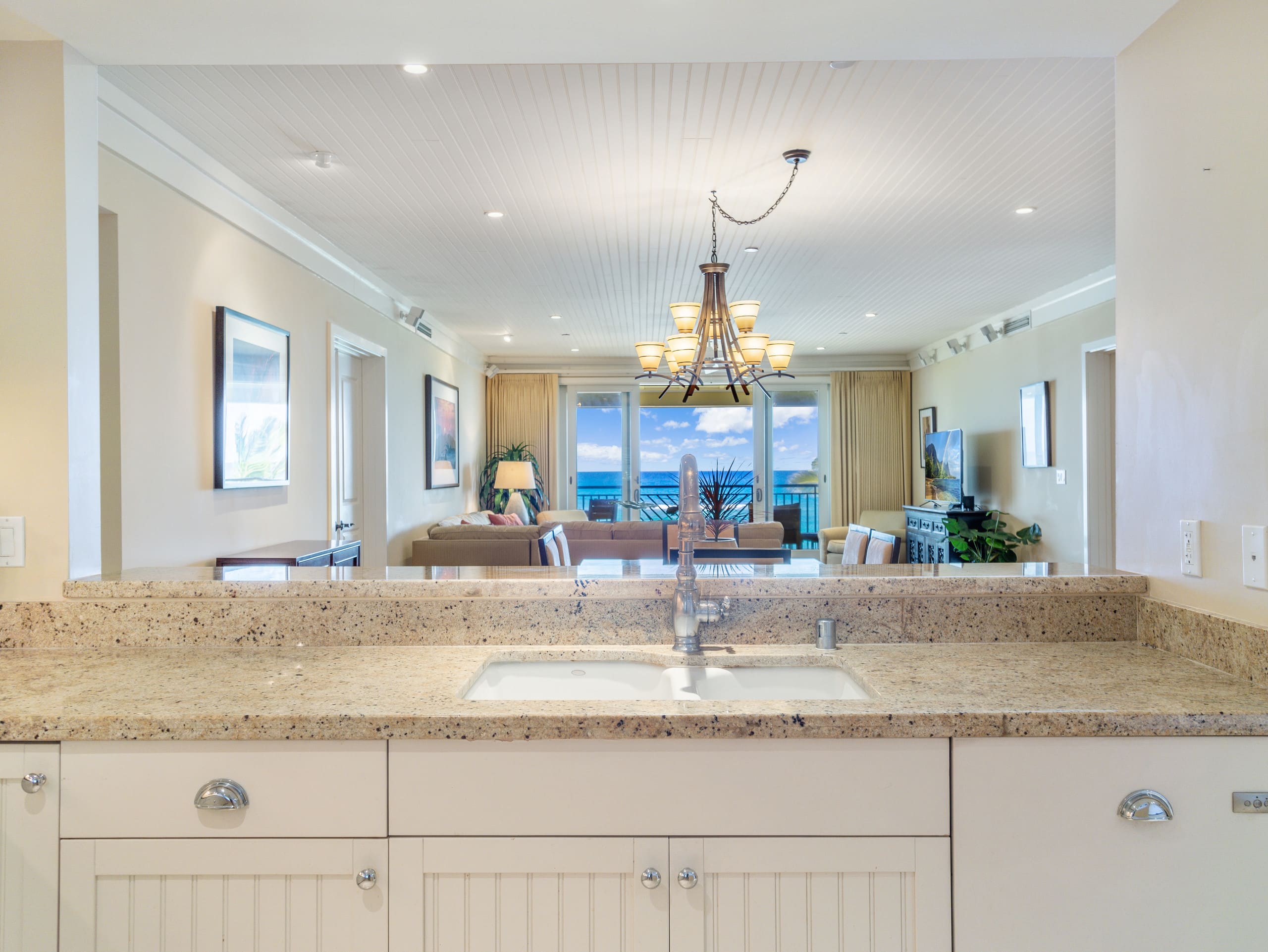 Villa in Kahuku · ★4.96 · 4 bedrooms · 5 beds · 3 private baths - Image 9