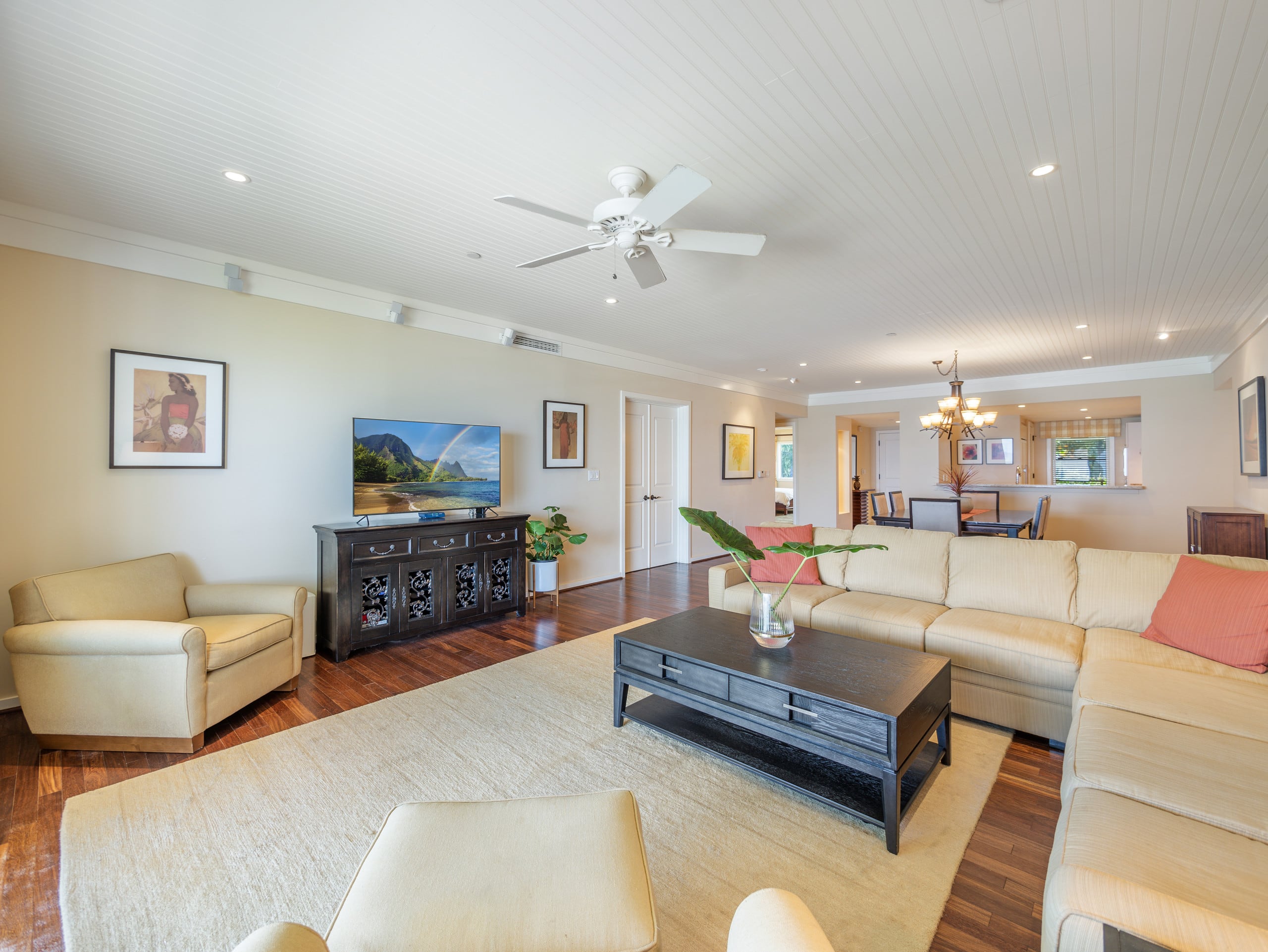 Villa in Kahuku · ★4.96 · 4 bedrooms · 5 beds · 3 private baths - Image 5