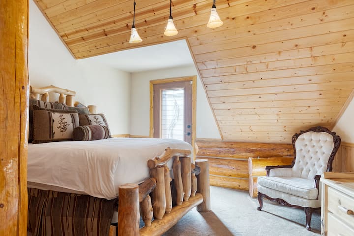 Spavaća soba 3 ima bračni krevet (1,6x2).