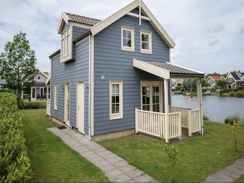 Bungalow in South Holland with Private Jetty