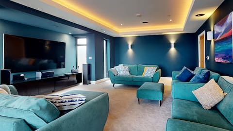 Top performing Airbnb: 105 The Beach House in Mostyn, Penrhyn, Tudno, Craig Y Don, Gogarth