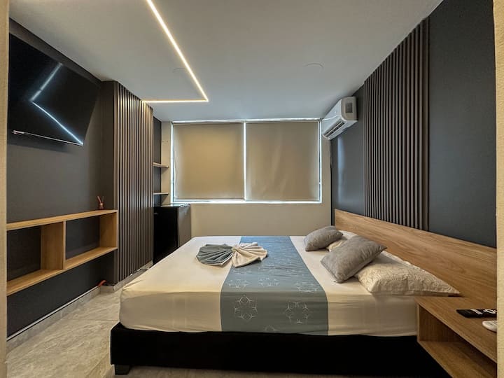 Cama, fotografija cijele sobe