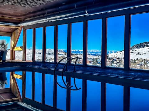 Indoor Pool*Roof Deck*Mountain Views
