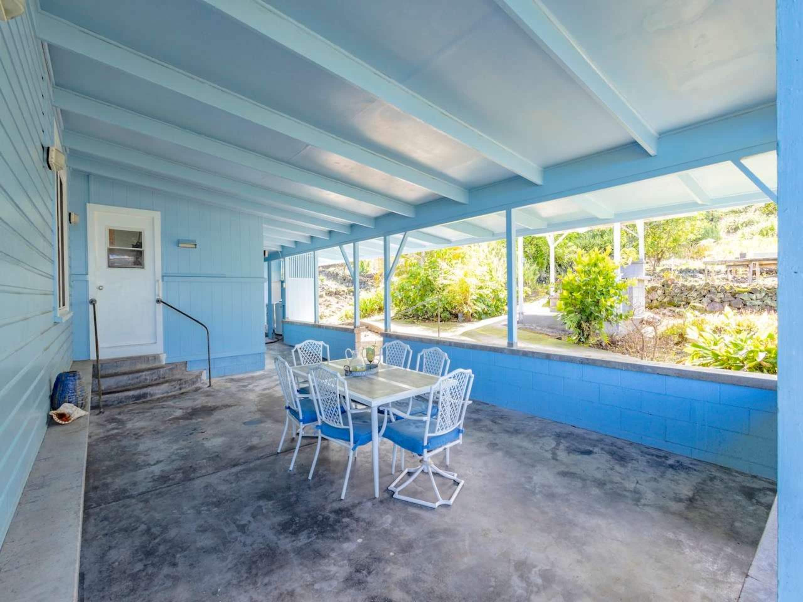 Home in Holualoa · ★4.87 · 3 bedrooms · 4 beds · 2 baths - Photo 12
