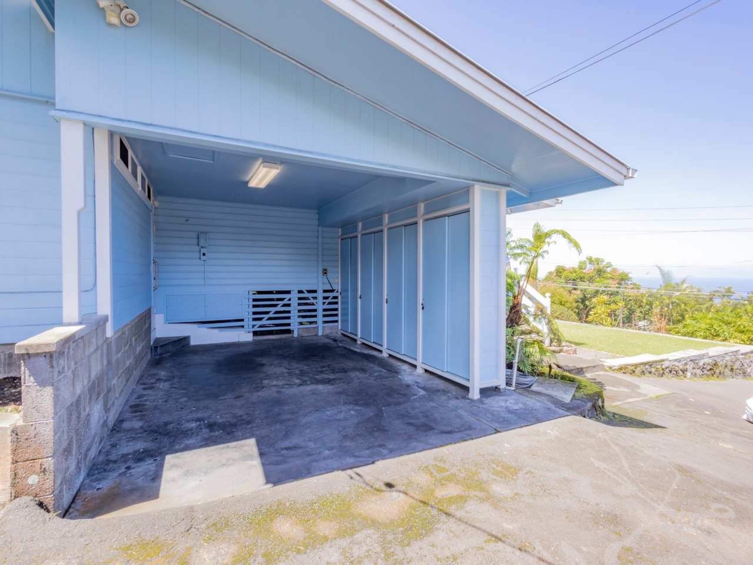 Home in Holualoa · ★4.87 · 3 bedrooms · 4 beds · 2 baths - Photo 16