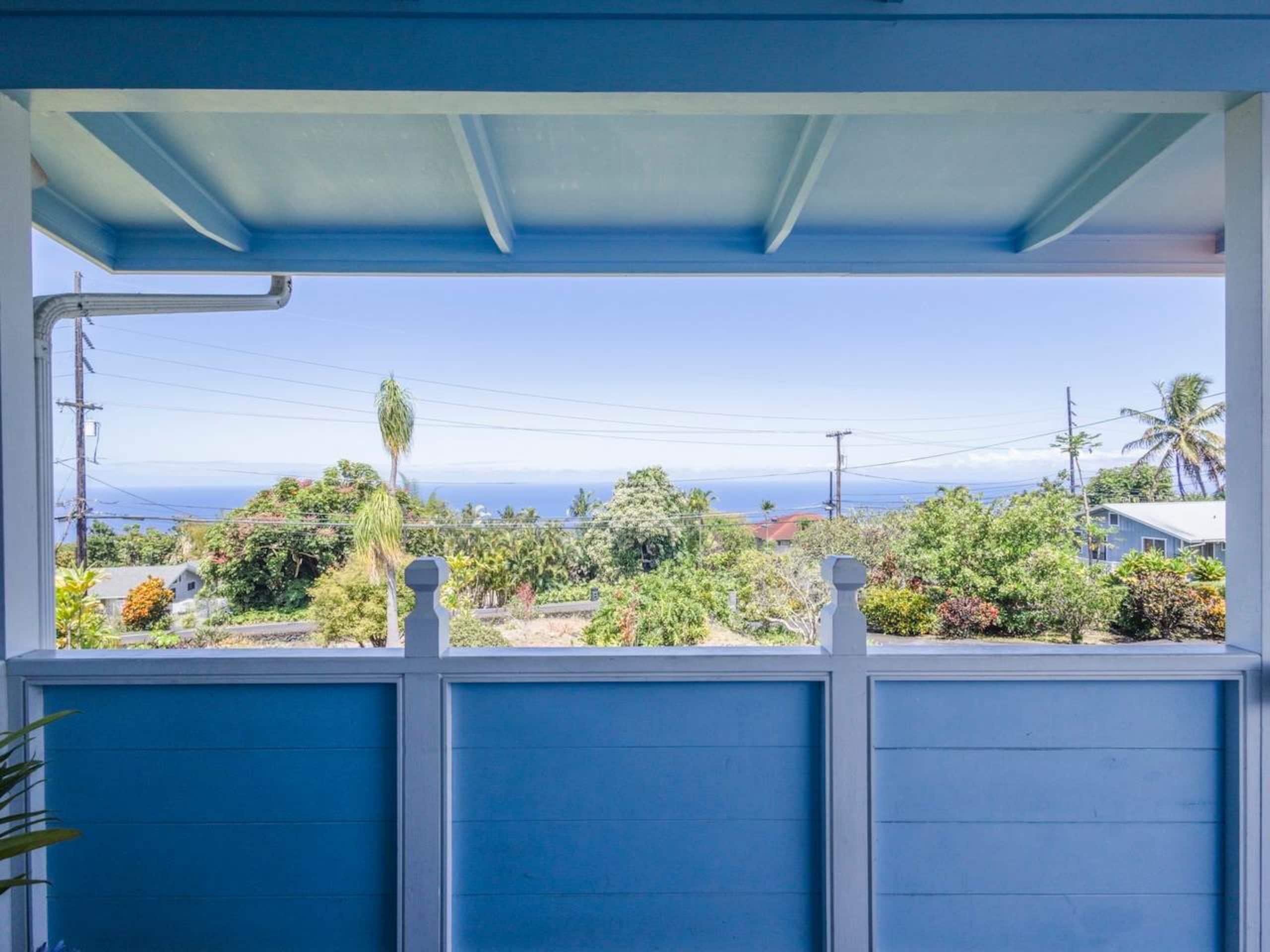 Home in Holualoa · ★4.87 · 3 bedrooms · 4 beds · 2 baths - Photo 14