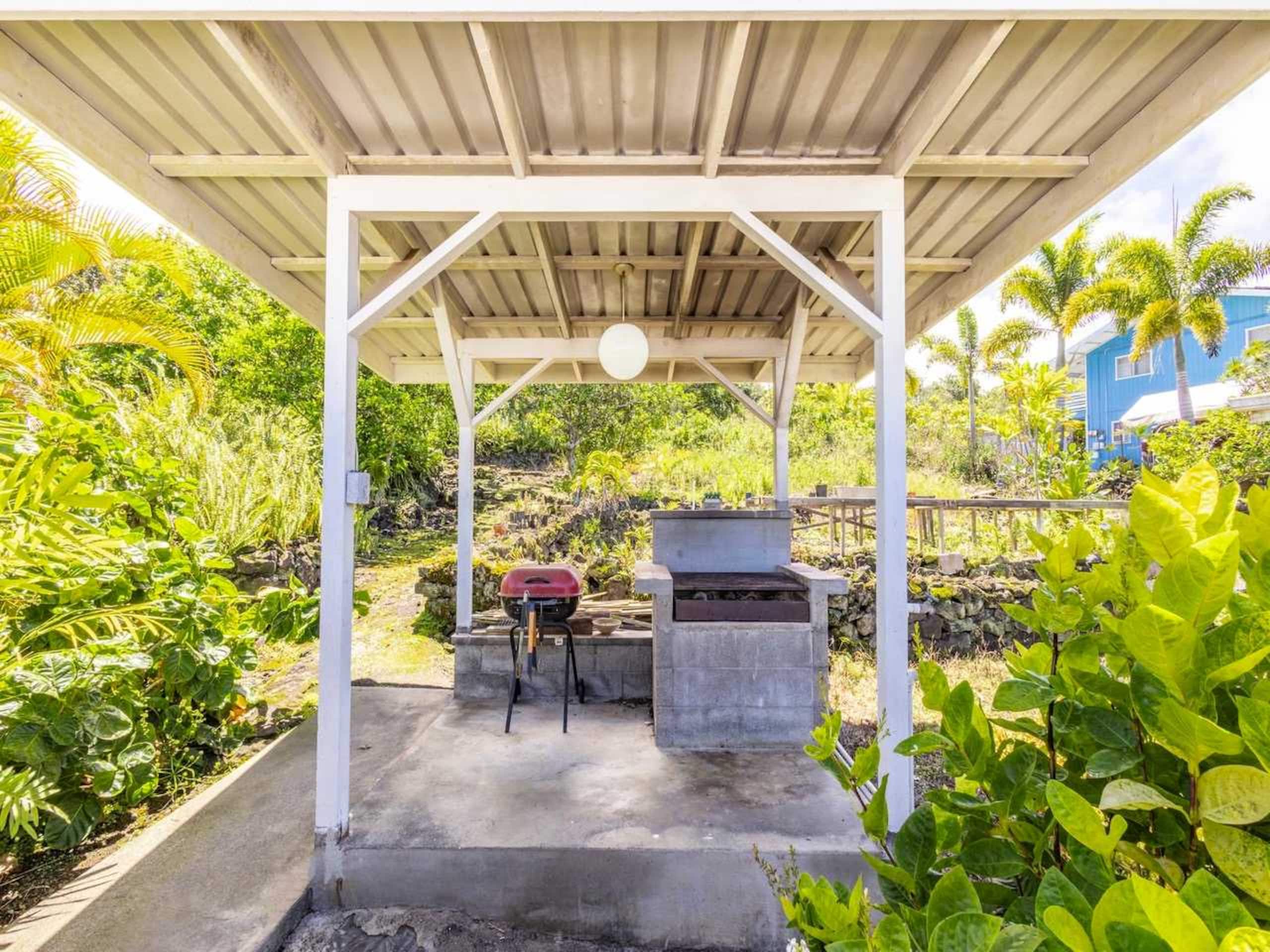 Home in Holualoa · ★4.87 · 3 bedrooms · 4 beds · 2 baths - Photo 11