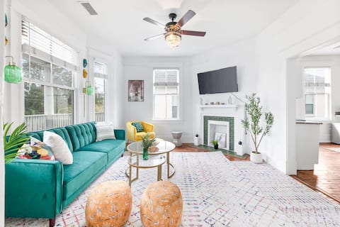 Popular Airbnb listing: Historic apt close to Everbank Stadium•hospitals in Springfield