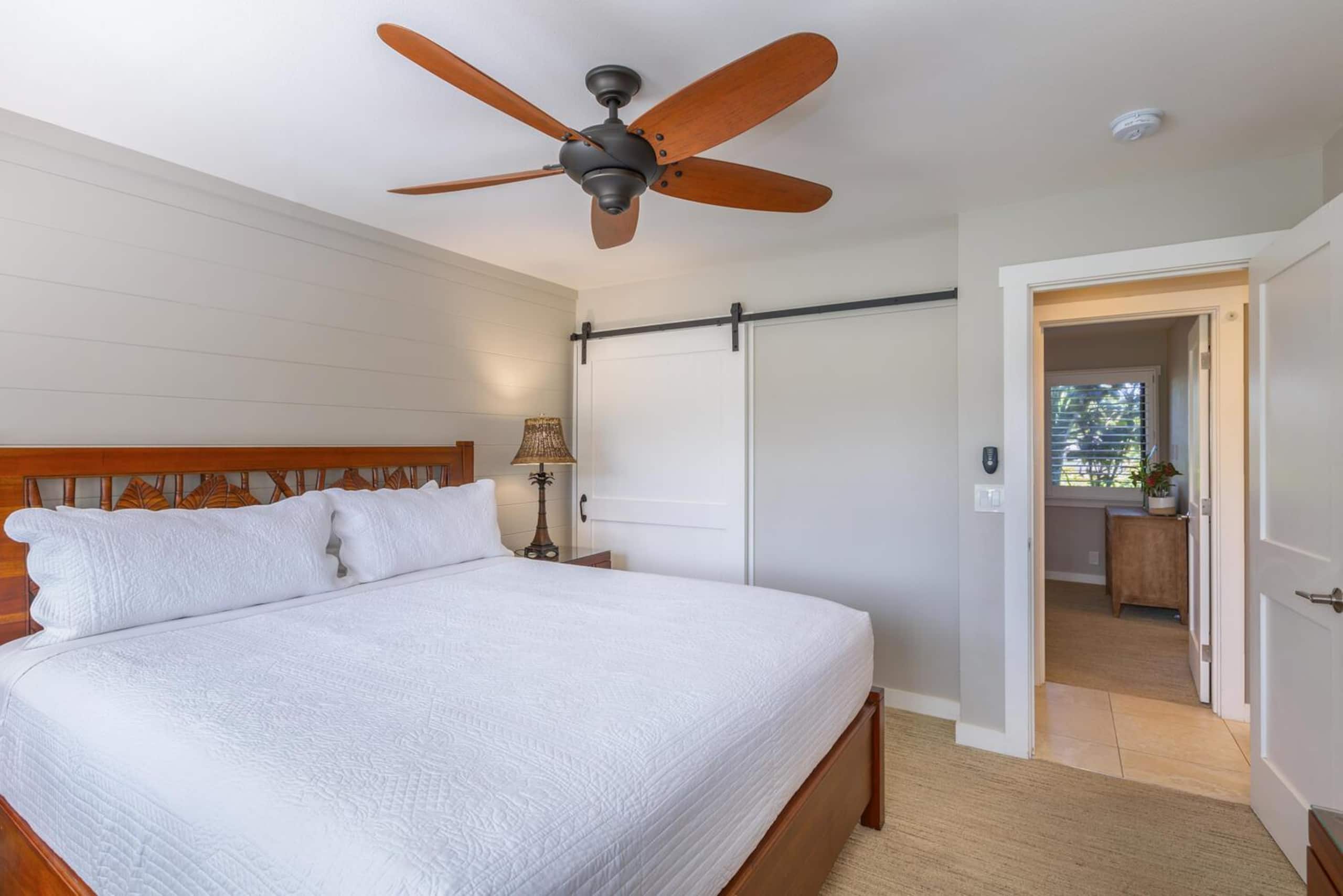 Updated Ground Floor Escape w/ Lanai & Pool - Photo 14