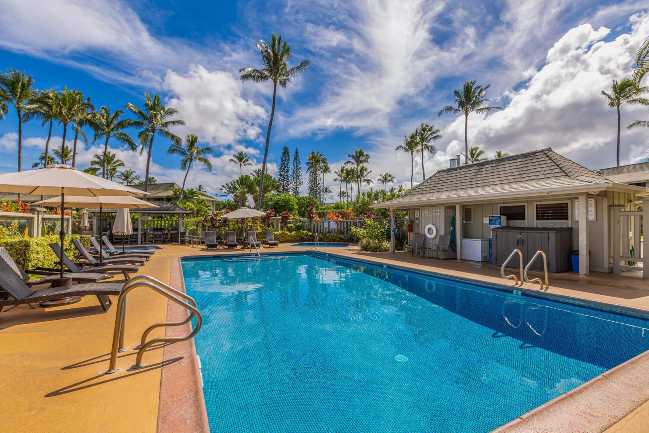 Updated Ground Floor Escape w/ Lanai & Pool - Photo 5